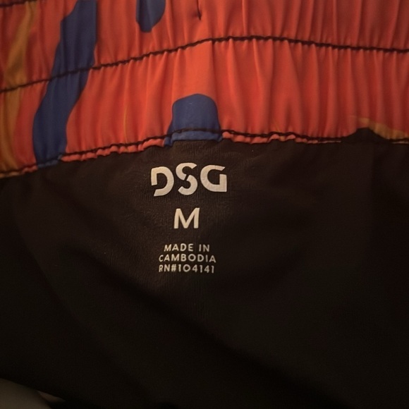 DSG Running Shorts Size Medium - Picture 3 of 3